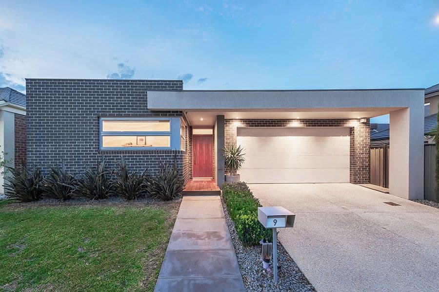 9 Grove Road, Craigieburn VIC 3064, Craigieburn - Image 1