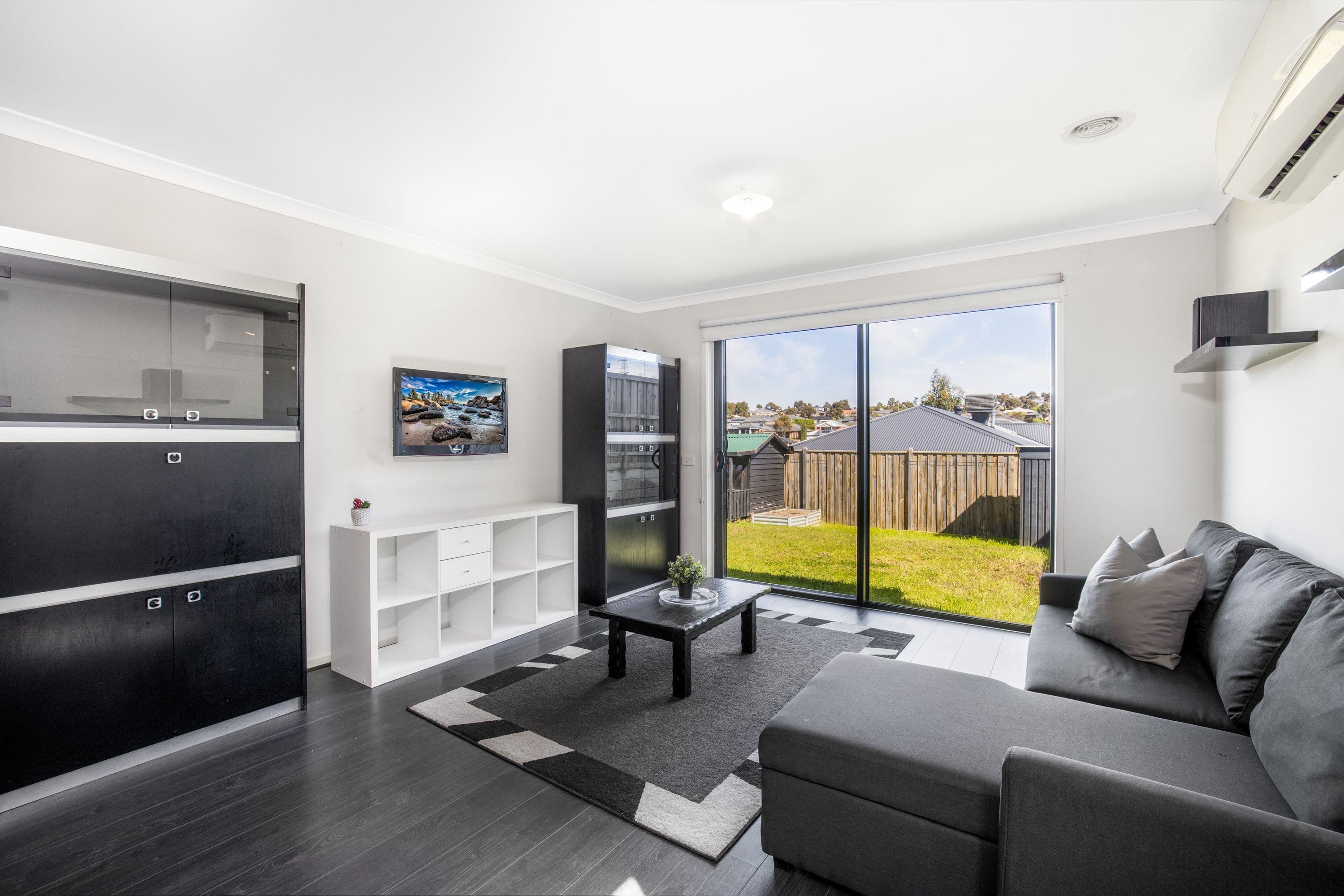 7 Summit Drive, Pakenham VIC 3810, Pakenham - Thumbnail 2