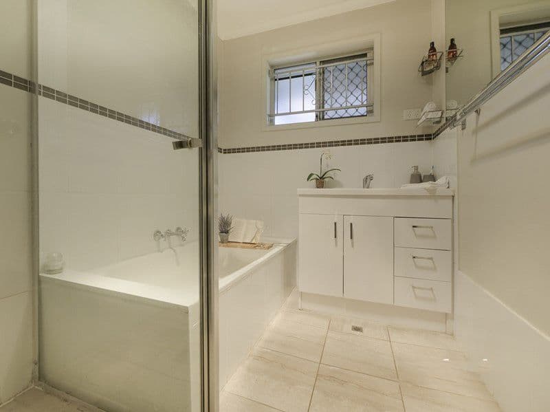 4 Chatswood Road, Springwood QLD 4127, Springwood - Thumbnail 5