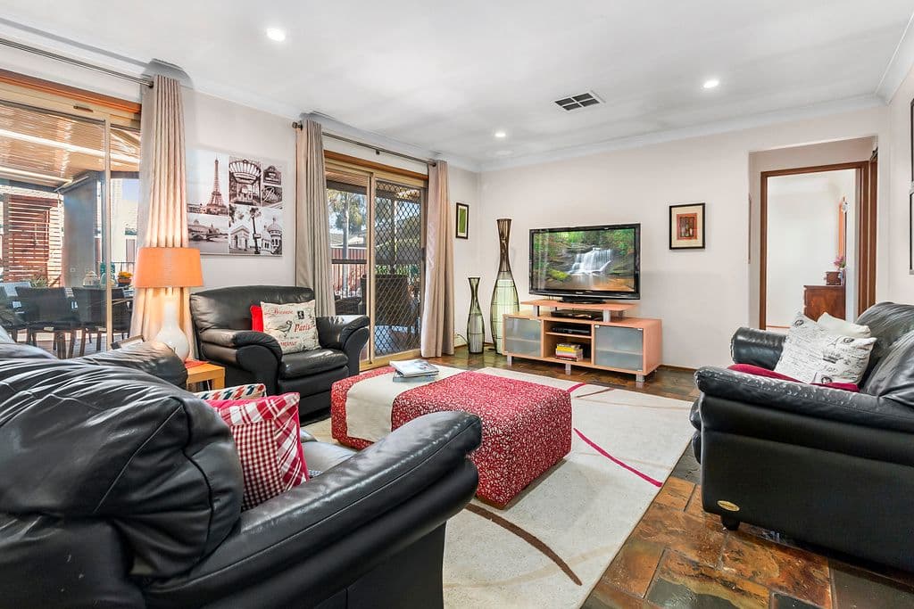 9 Keppel Circuit, Hinchinbrook NSW 2168, Hinchinbrook - Thumbnail 5