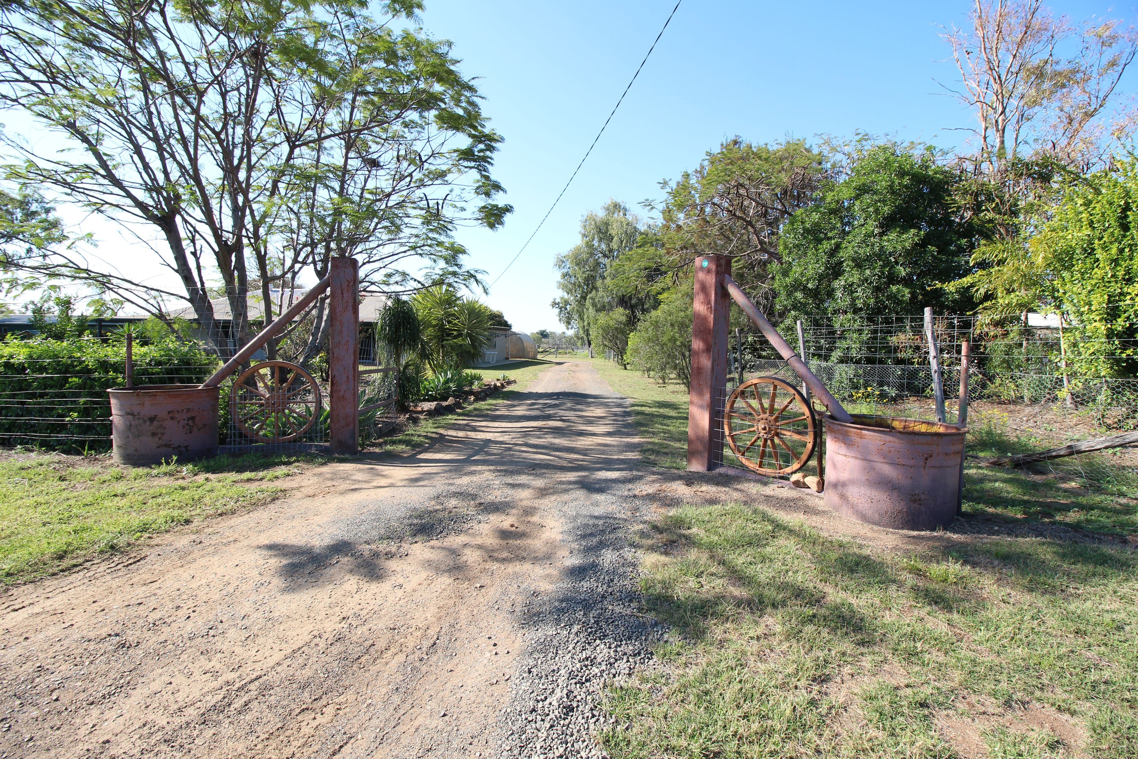3 Easton Street, Capella QLD 4723, Capella - Thumbnail 2