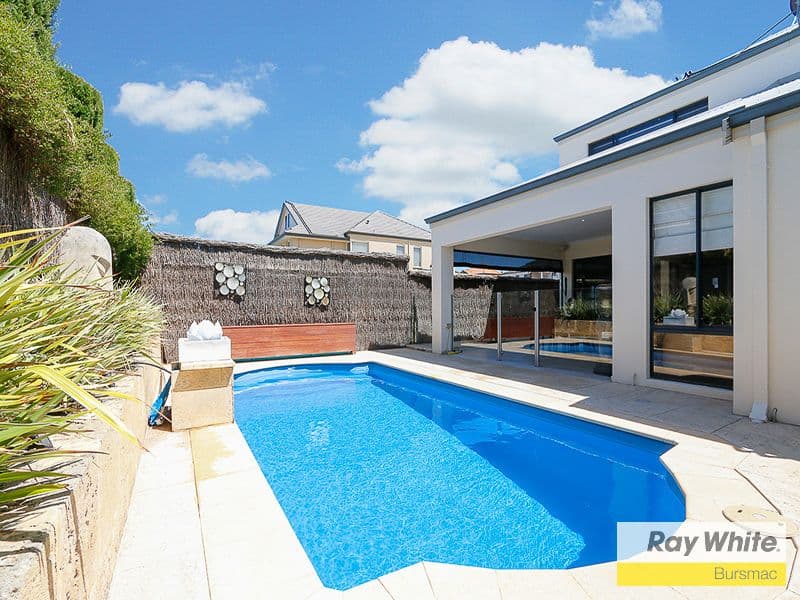 7 Matera Way, Stirling WA 6021, Castle Hill - Thumbnail 2