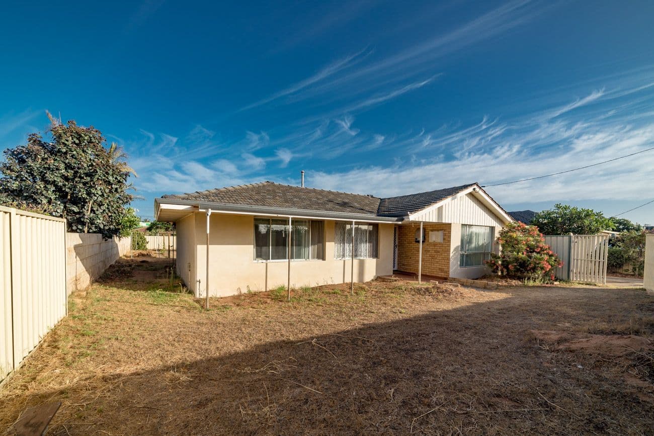 109 Railway Street, Bluff Point WA 6530, Bluff Point - Thumbnail 2