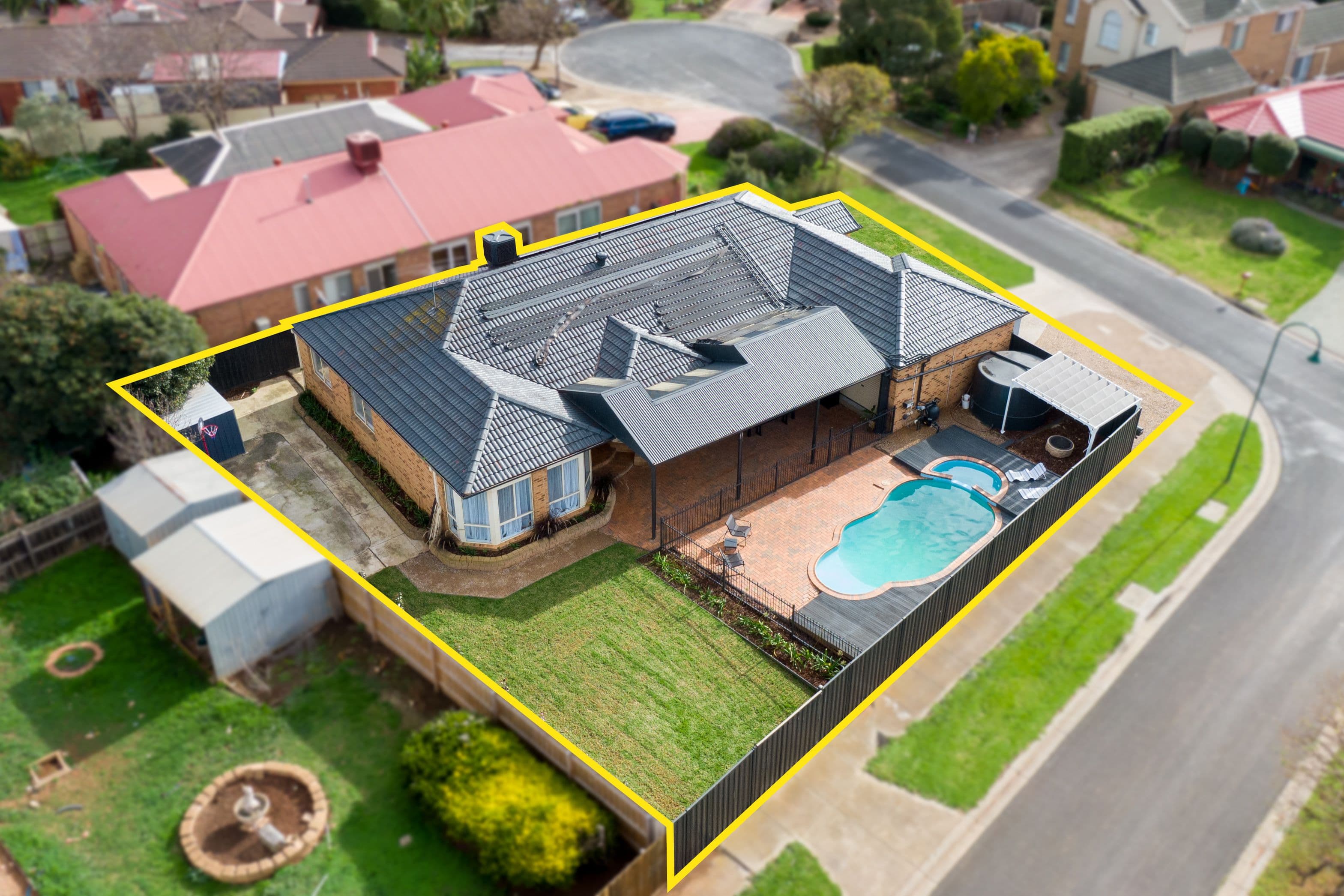 3 McIvor Court, Melton West VIC 3337, Melton West - Thumbnail 3