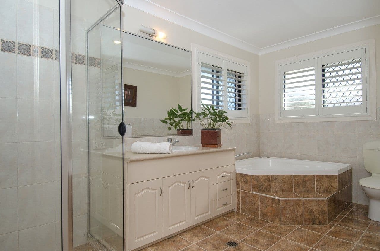 12 Orpington Court, Arundel QLD 4214, Arundel - Thumbnail 8