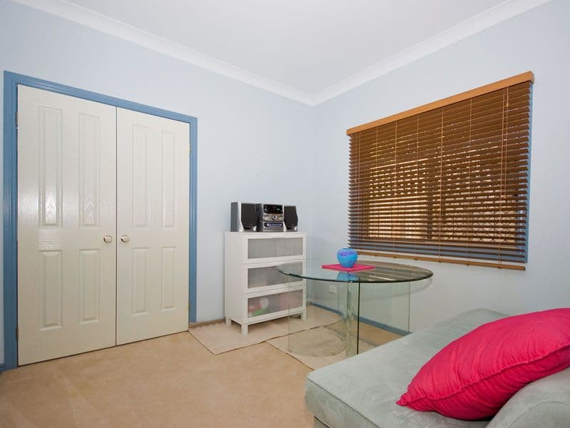 6 Queens Court, FOREST LAKE QLD 4078, Forest Lake - Thumbnail 8
