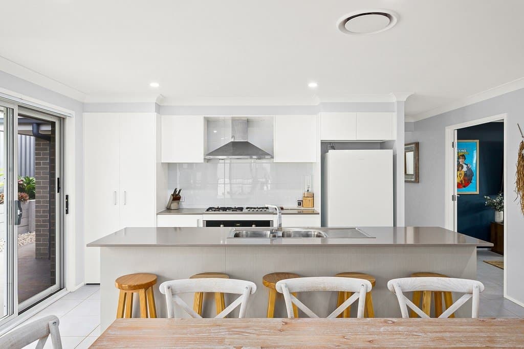 15 Sapphire Road, Kembla Grange - Thumbnail 3