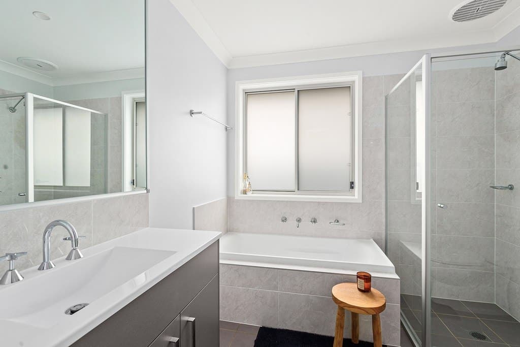 15 Sapphire Road, Kembla Grange - Thumbnail 5