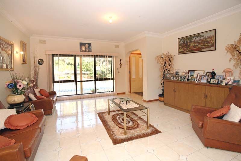 322  Gallaghers Road, GLEN WAVERLEY VIC 3150, Glen Waverley - Thumbnail 5