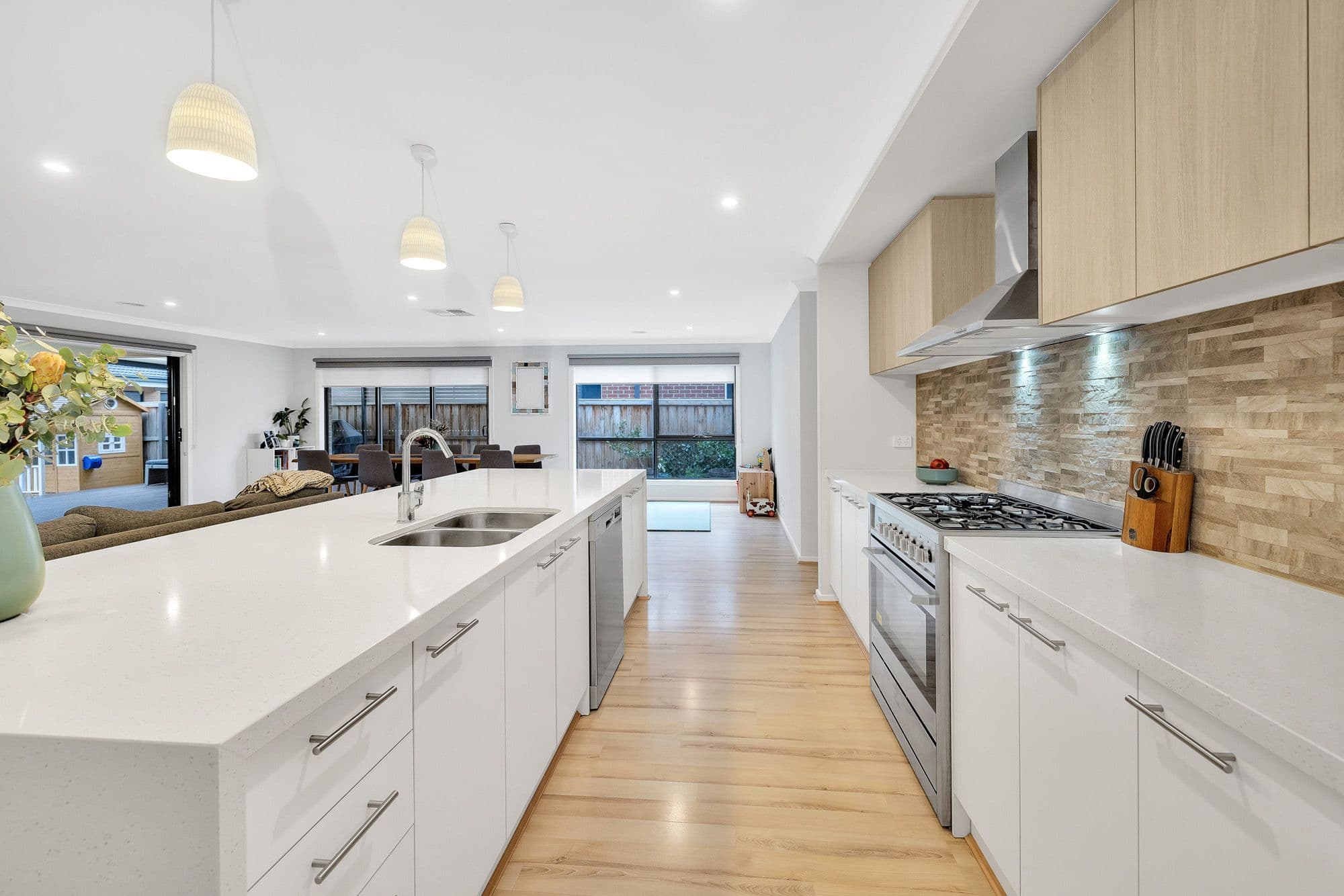 20 Magellan Crescent, Werribee VIC 3030, Werribee - Thumbnail 3
