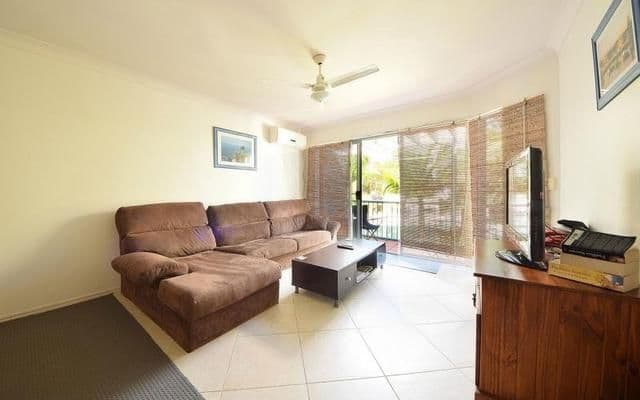7 'Grande Florida' Redondo Avenue, Miami QLD 4220, Miami - Thumbnail 4