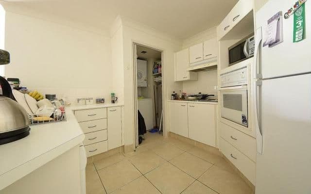 7 'Grande Florida' Redondo Avenue, Miami QLD 4220, Miami - Thumbnail 5