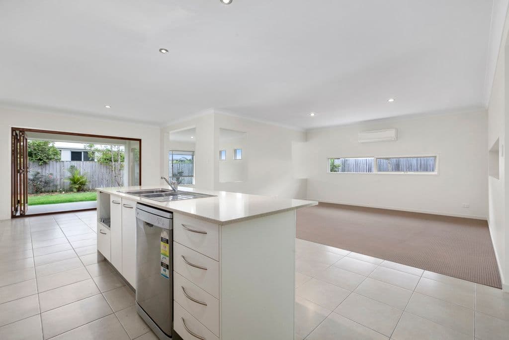 33 Glen Abby Avenue, Peregian Springs QLD 4573, Peregian Springs - Thumbnail 5