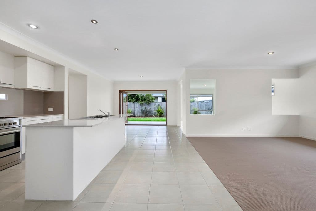 33 Glen Abby Avenue, Peregian Springs QLD 4573, Peregian Springs - Thumbnail 7