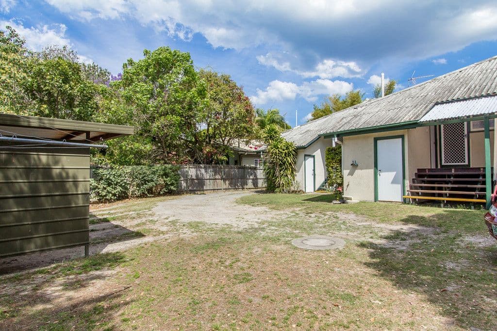 9 Walton Street, SOUTHPORT QLD 4215, Southport - Thumbnail 8