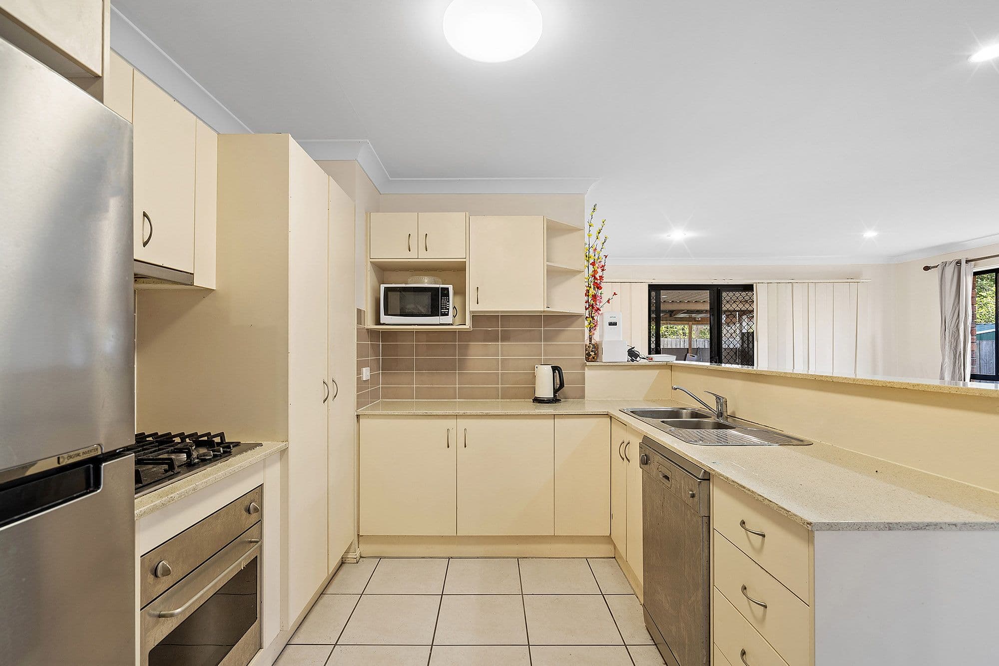 2 Summerhill Court, Marsden QLD 4132, Marsden - Thumbnail 2