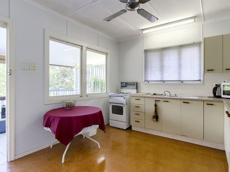 75 Nurstead Street, CAMP HILL QLD 4152, Camp Hill - Thumbnail 5