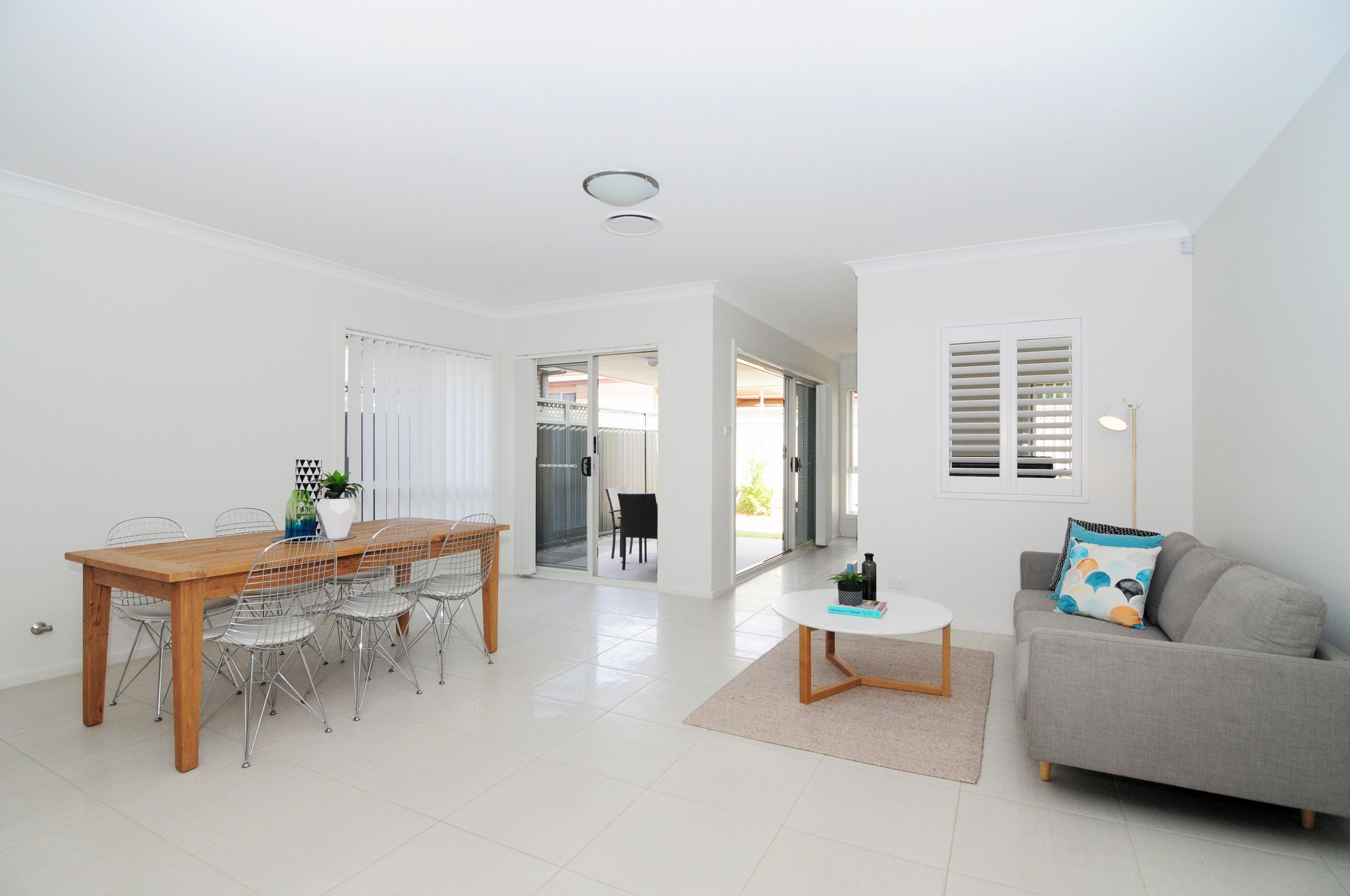 4 Highcroft Boulevard, Horsley - Thumbnail 2