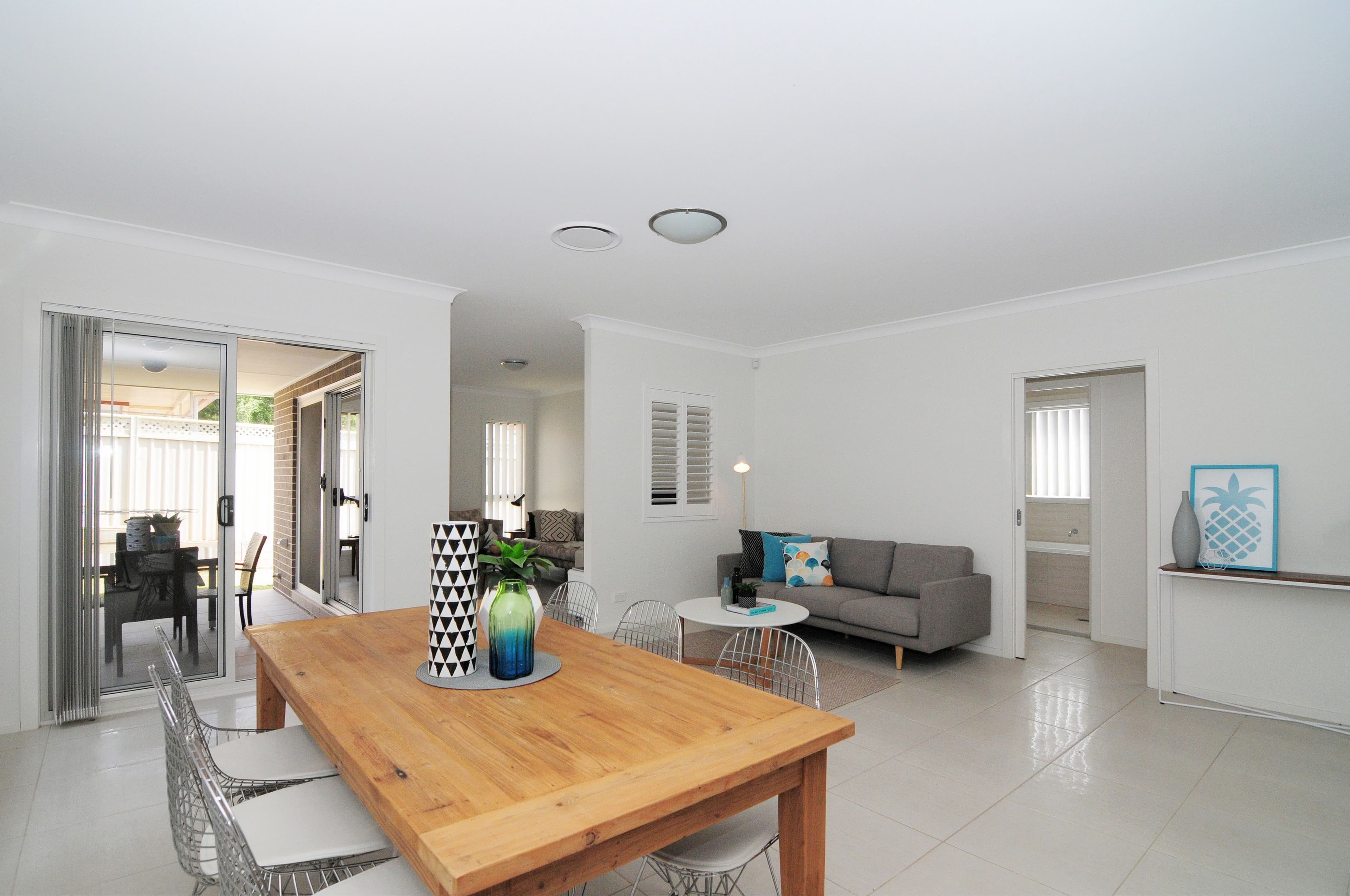 4 Highcroft Boulevard, Horsley - Thumbnail 3