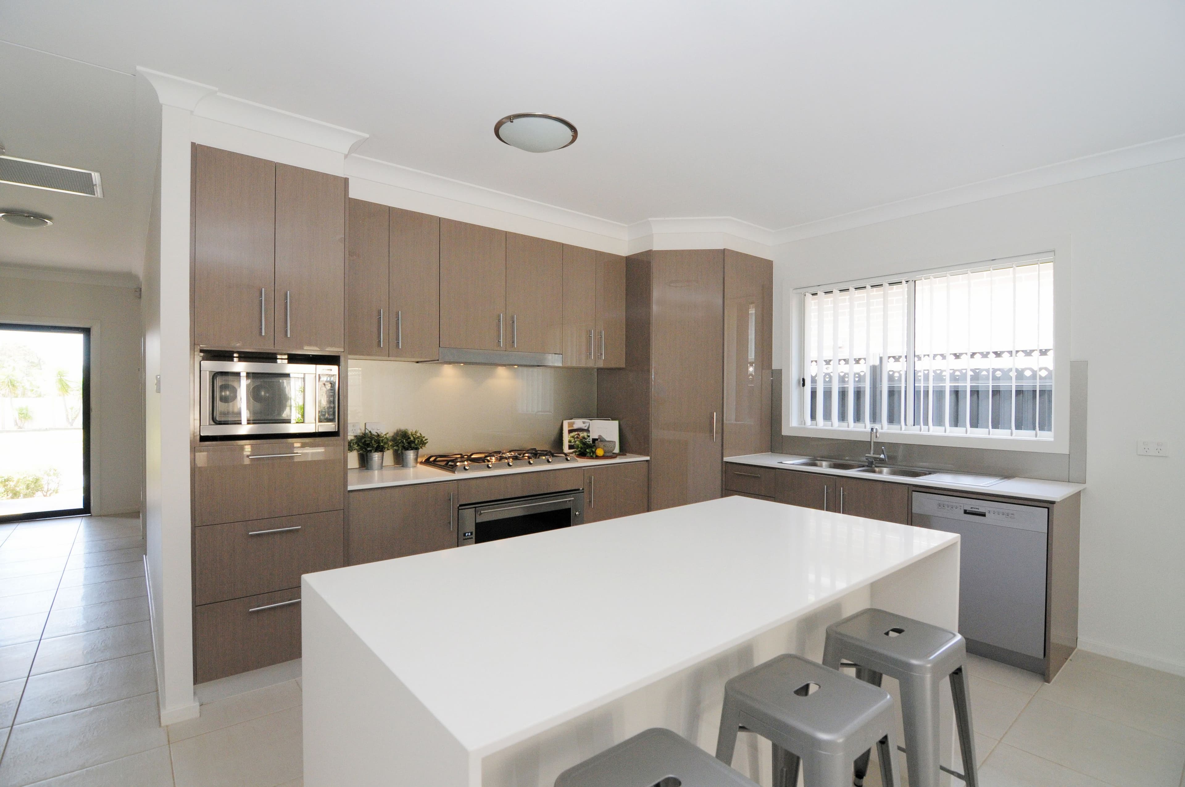 4 Highcroft Boulevard, Horsley - Thumbnail 5