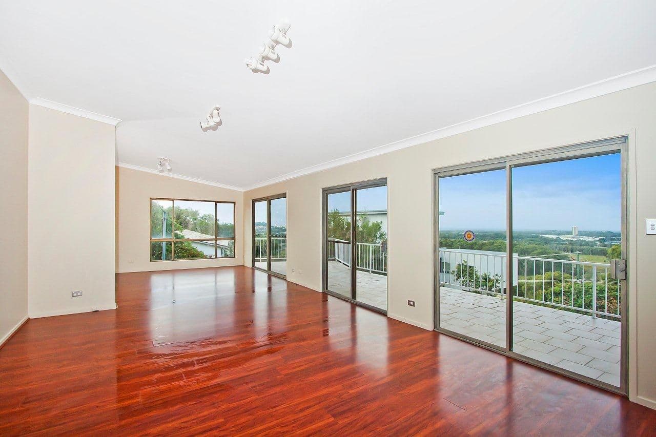 1 Glenys Street, BANORA POINT NSW 2486, Banora Point - Thumbnail 4