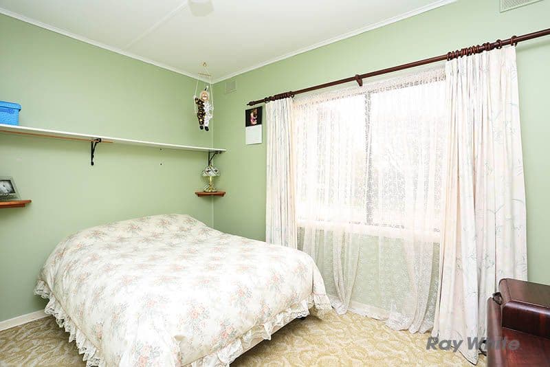 15 Pattullo Avenue, Clare SA 5453, Clare - Thumbnail 3