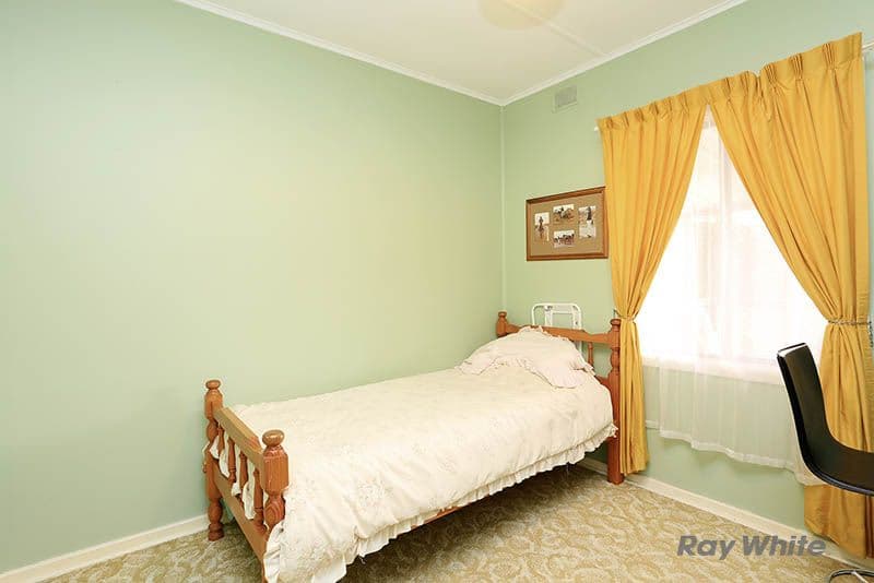 15 Pattullo Avenue, Clare SA 5453, Clare - Thumbnail 4