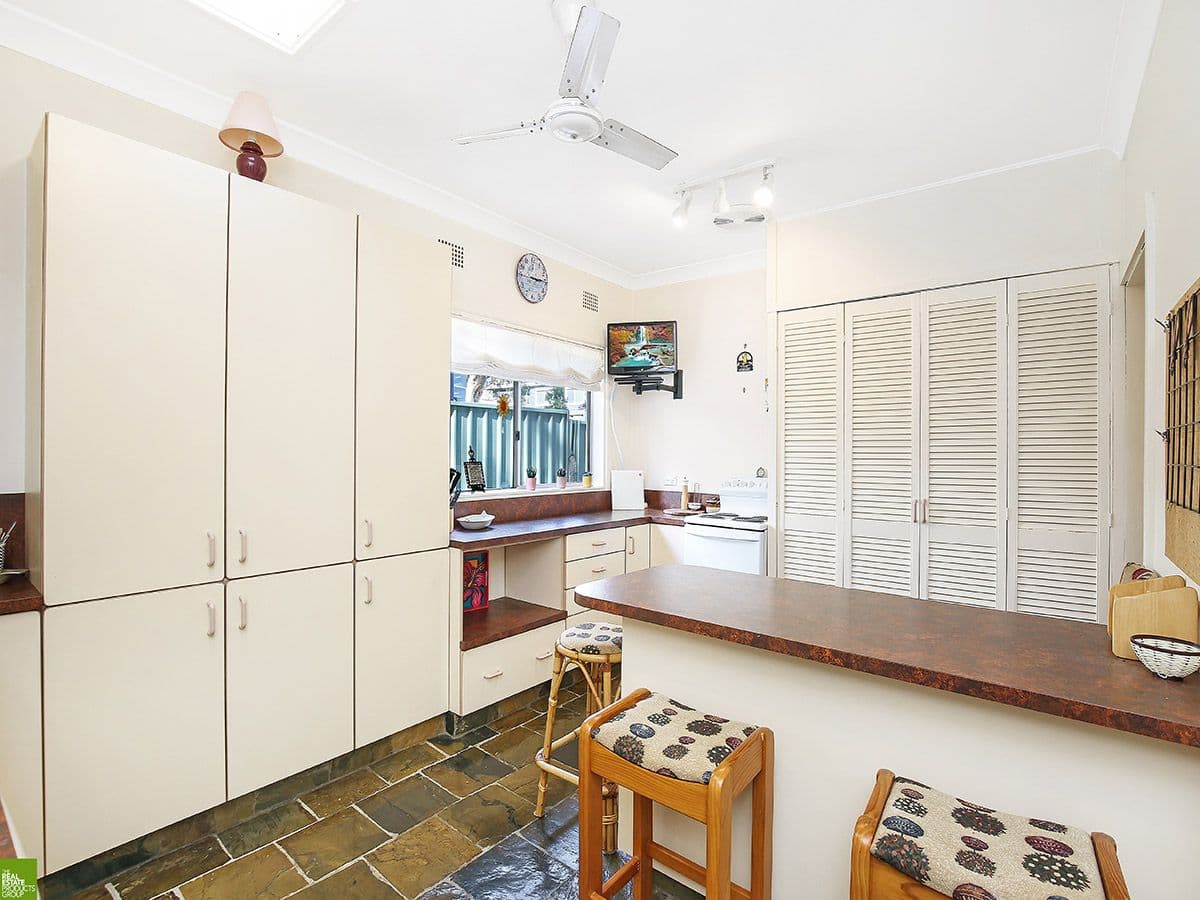 20 Beveles Avenue, Unanderra NSW 2526, Unanderra - Thumbnail 2