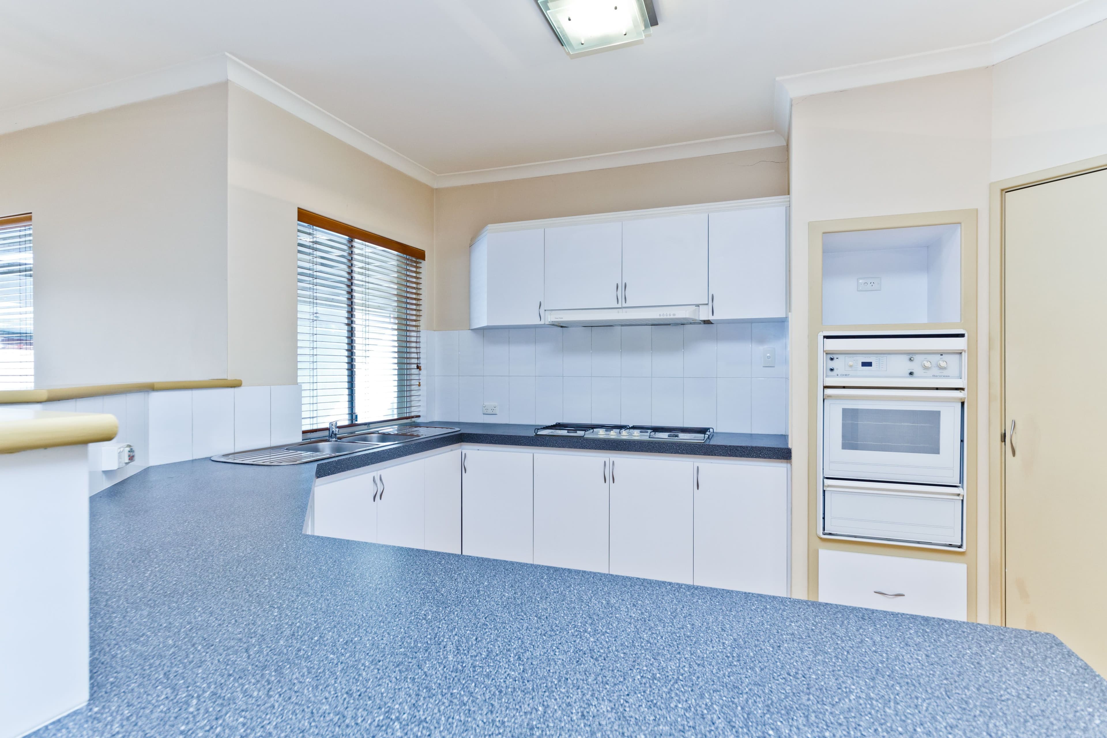 7 Morgan Place, Bibra Lake WA 6163, Bibra Lake - Thumbnail 2