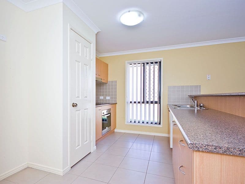 205 Rudyard Street, FOREST LAKE QLD 4078, Forest Lake - Thumbnail 6