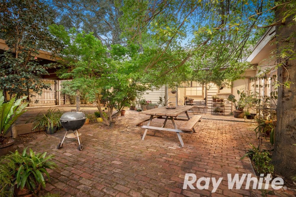 17 Dunstan Street, MACLEOD VIC 3085, Macleod - Thumbnail 2
