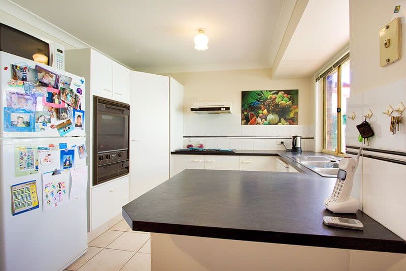 2 Pomona Court, HELENSVALE QLD 4212, Helensvale - Thumbnail 5