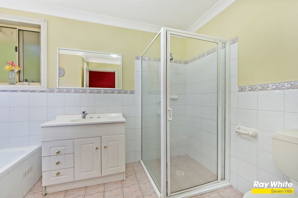 7 Wyena Road, Pendle Hill - Thumbnail 6
