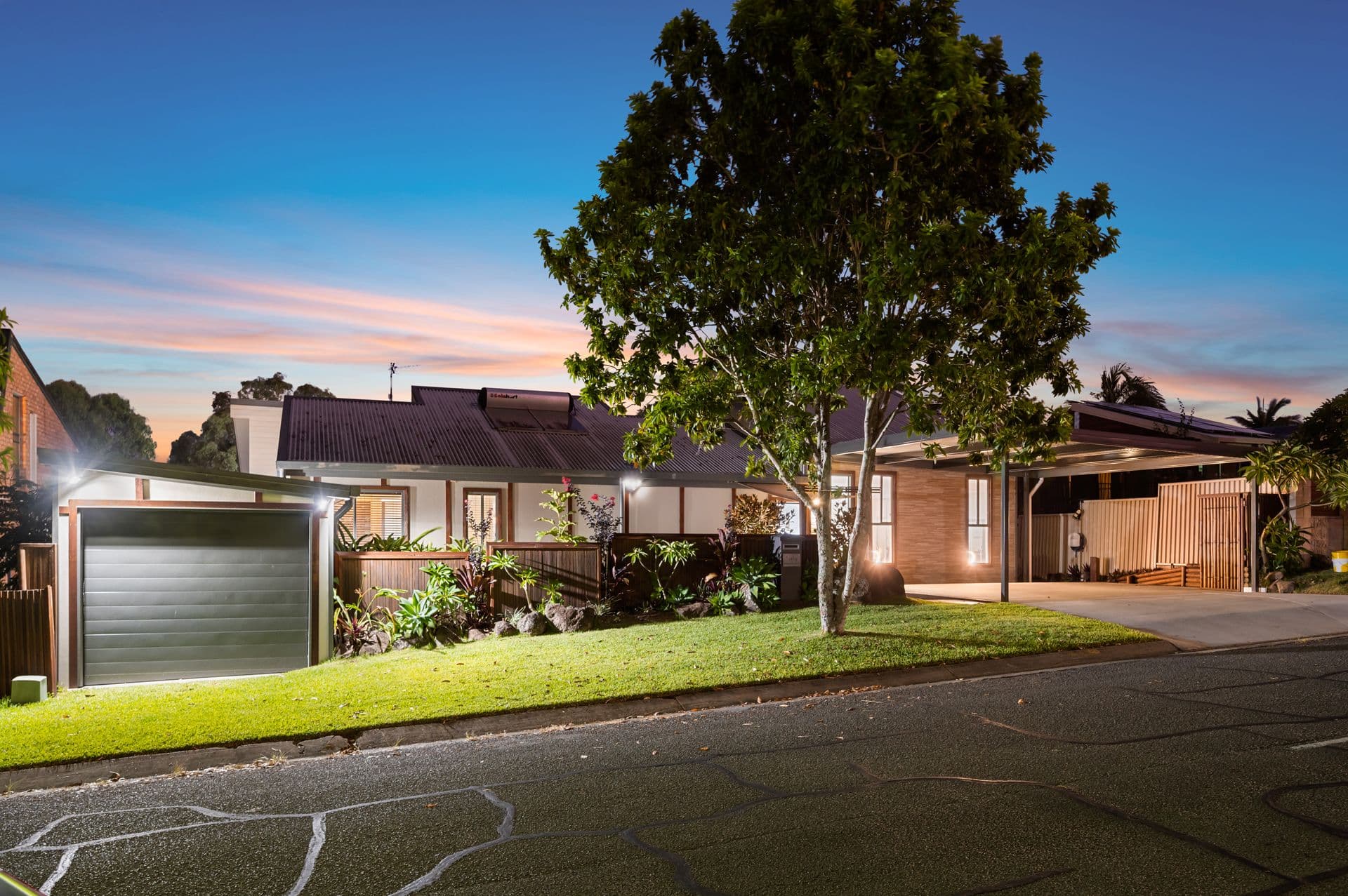40 Tamworth Drive, Helensvale QLD 4212, Helensvale - Thumbnail 2