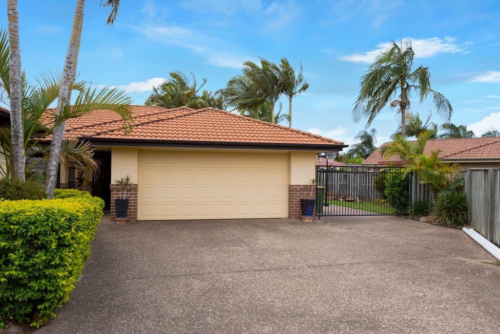 15 Randwick Court, VARSITY LAKES QLD 4227, Varsity Lakes - Thumbnail 2