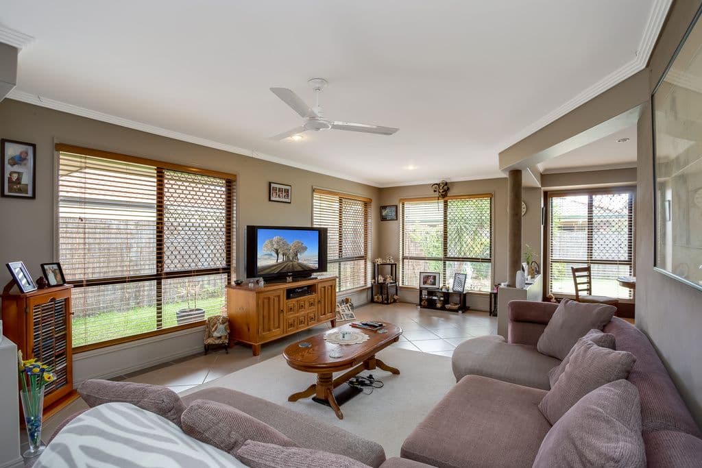 15 Randwick Court, VARSITY LAKES QLD 4227, Varsity Lakes - Thumbnail 3