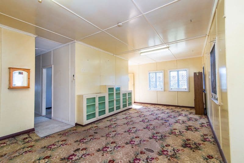 151 Esplanade, Point Vernon QLD 4655, Point Vernon - Thumbnail 2