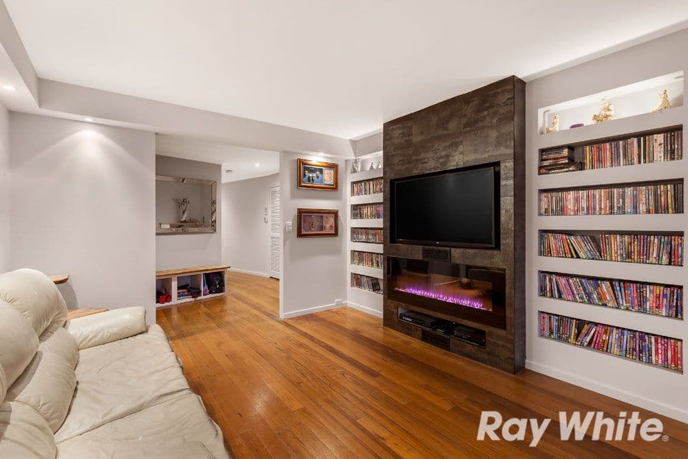 5 Eaglet Court, Mill Park VIC 3082, Mill Park - Thumbnail 3