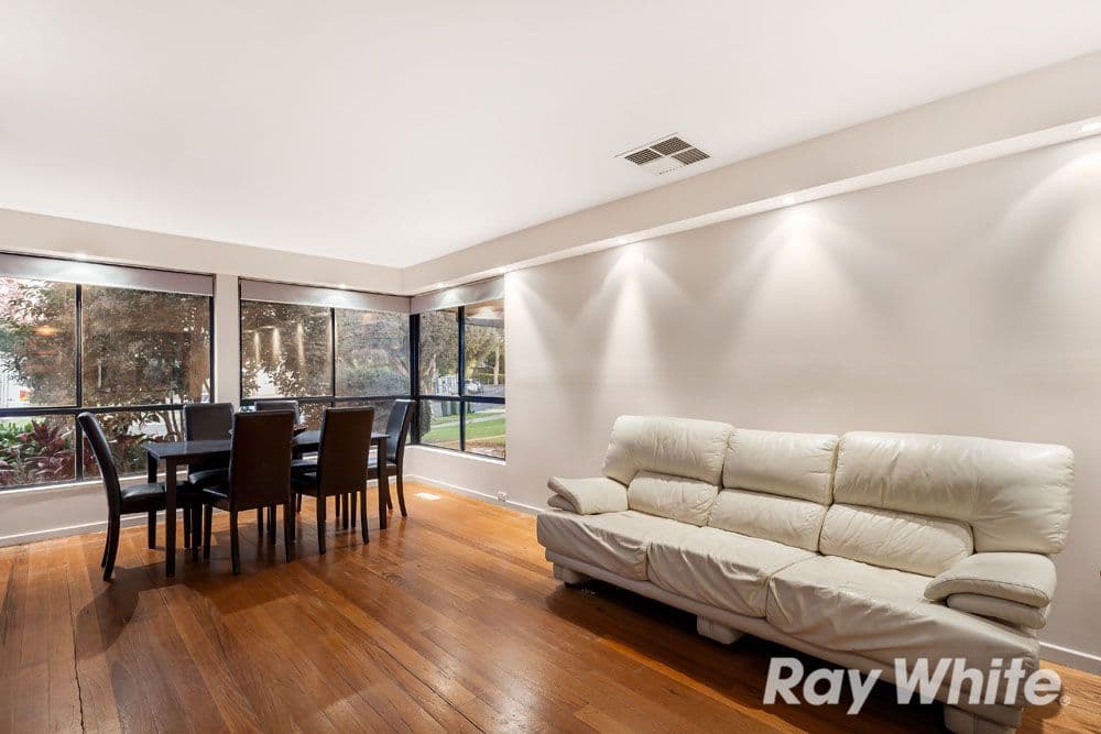 5 Eaglet Court, Mill Park VIC 3082, Mill Park - Thumbnail 4