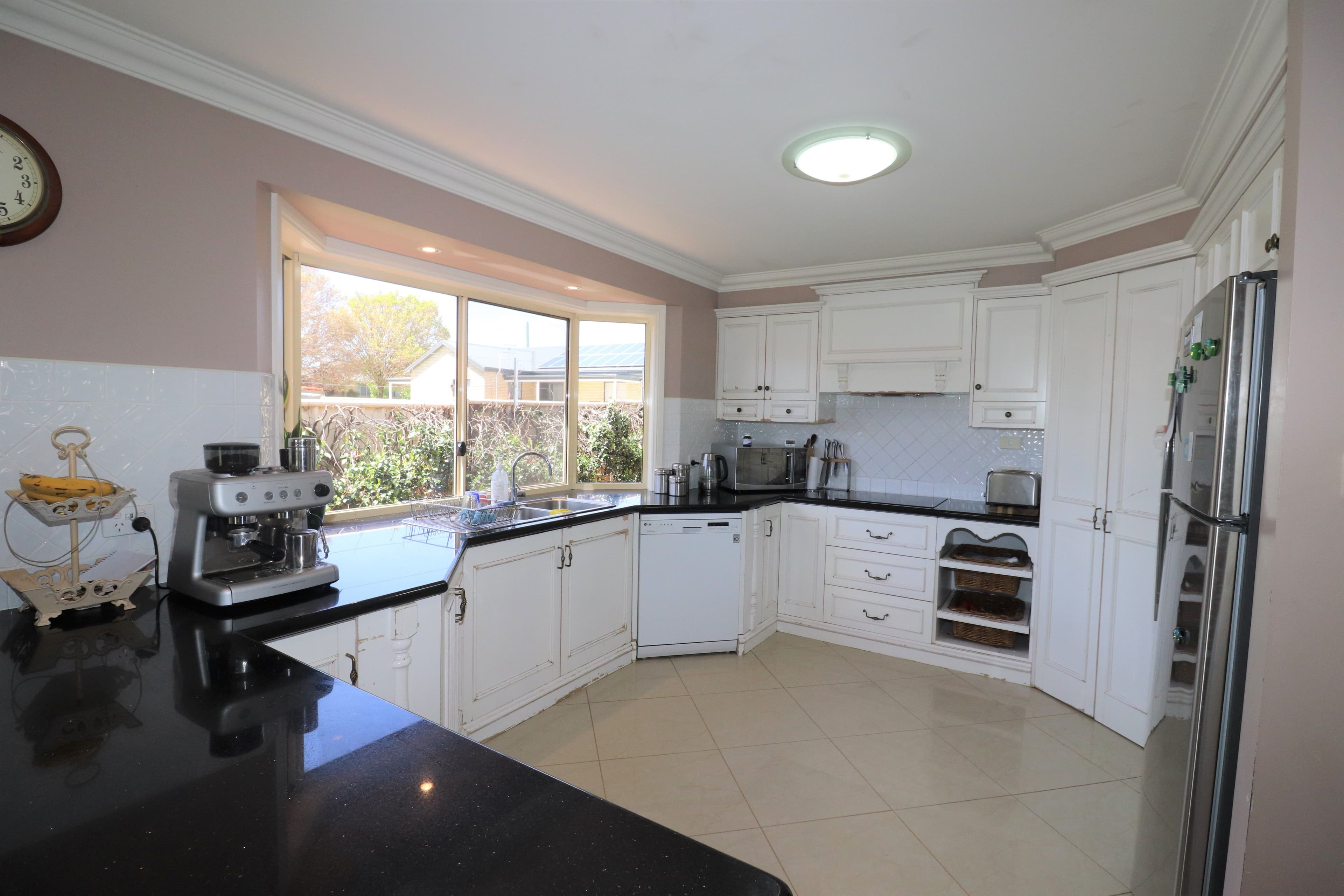 13 Wentworth Street, Glen Innes NSW 2370, Glen Innes - Thumbnail 6