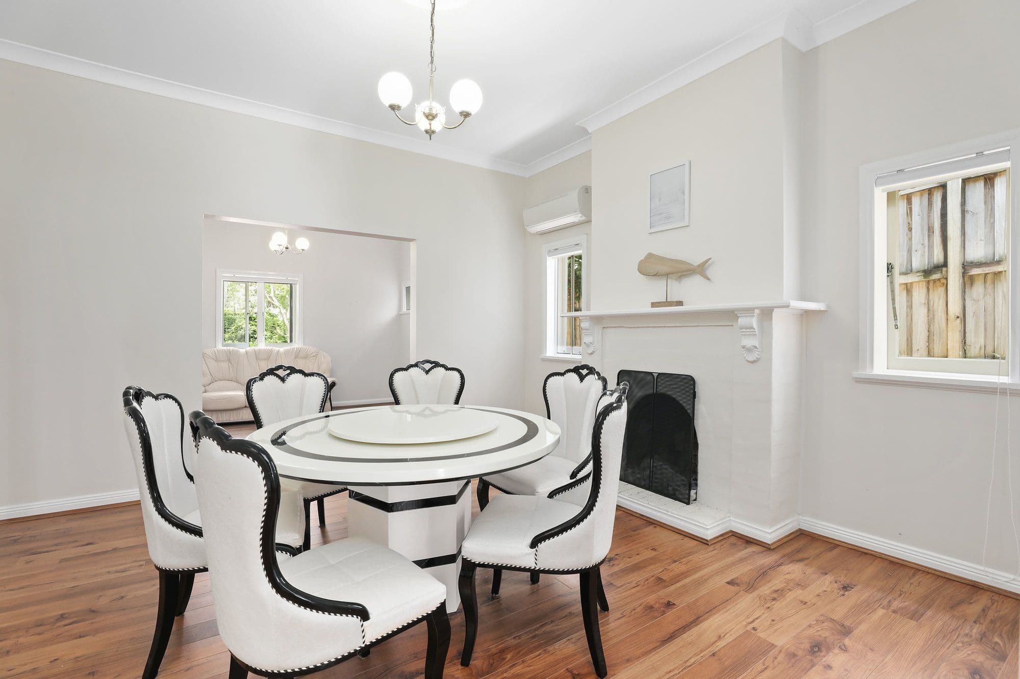 9 Carr Street, Chatswood - Thumbnail 3