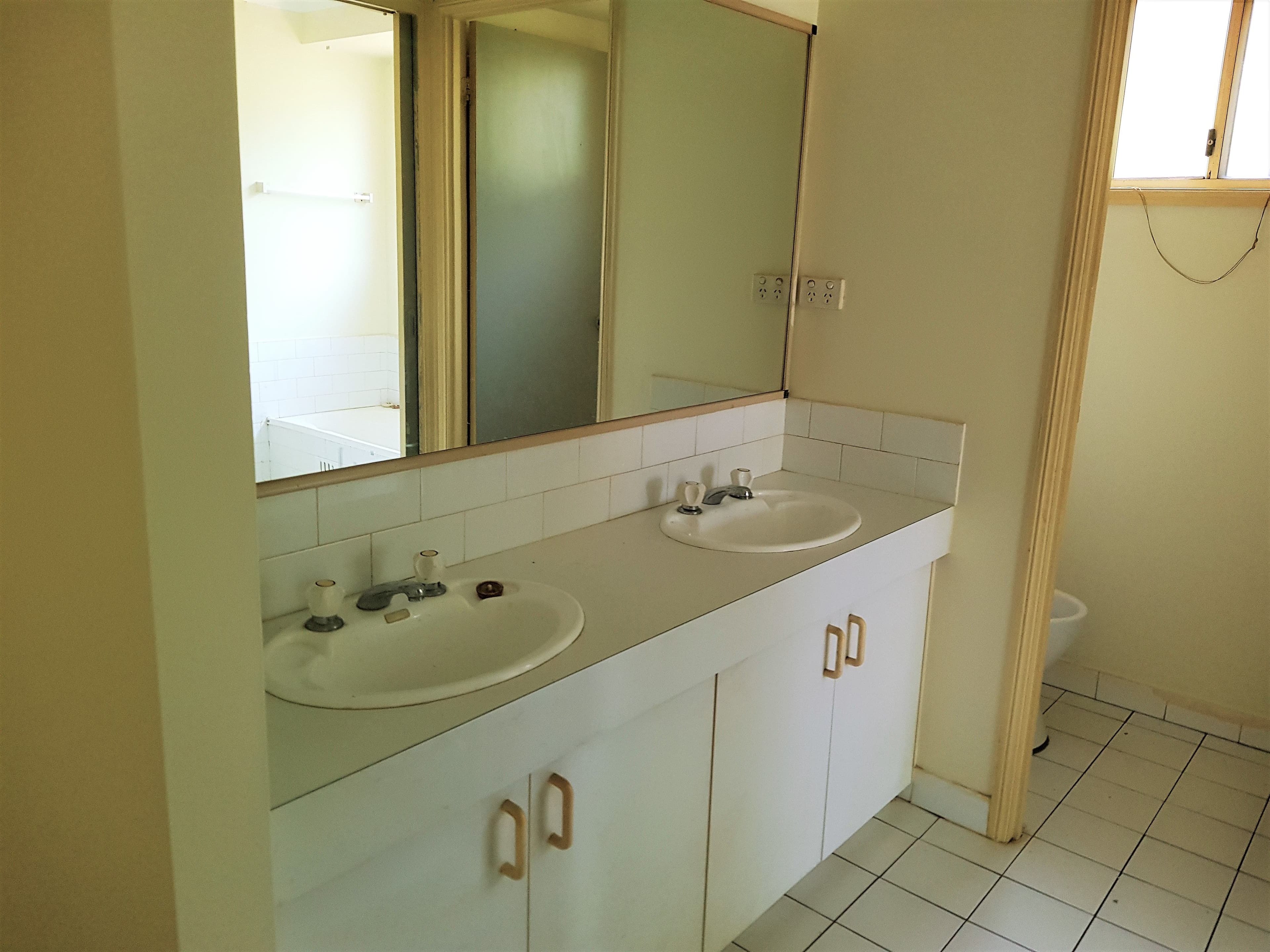 8 Tropicbird Crescent, Hinchinbrook NSW 2168, Hinchinbrook - Thumbnail 6