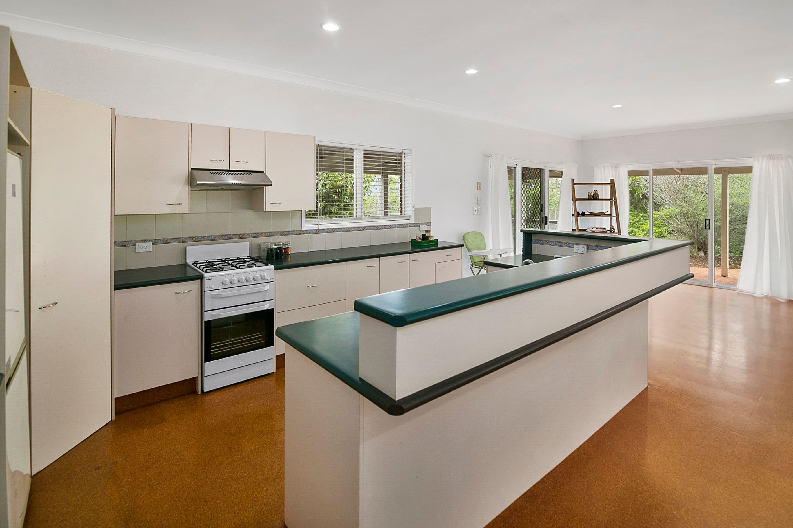 66 Lockyer View Road, Wivenhoe Pocket QLD 4306, Wivenhoe Pocket - Thumbnail 3