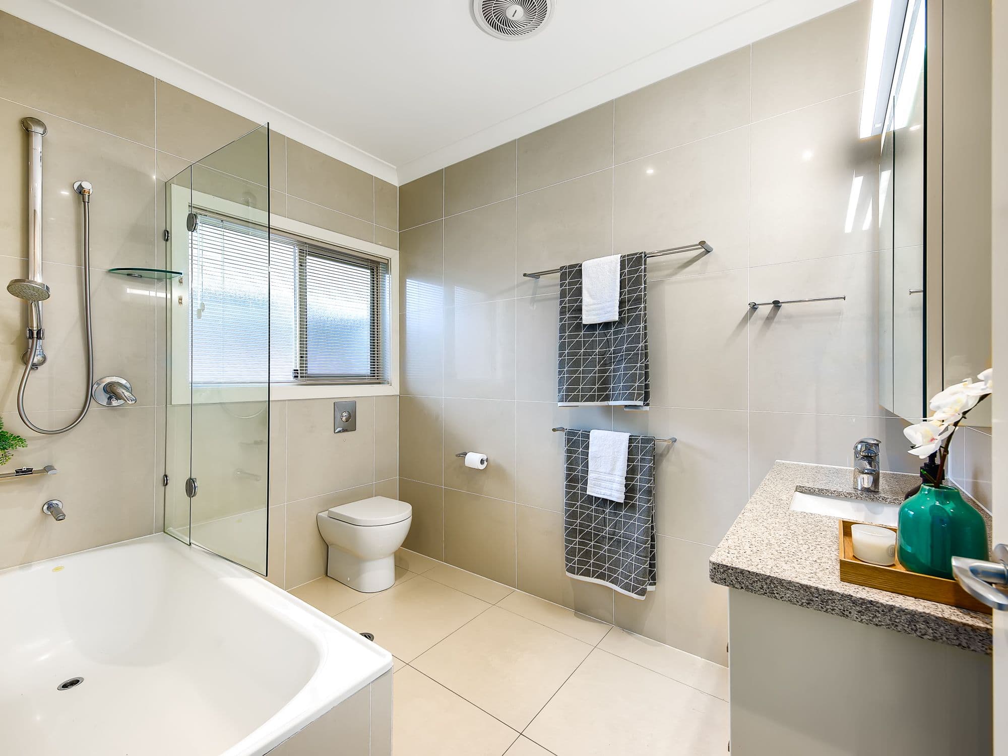 4 Nunkeri Place, The Gap QLD 4061, The Gap - Thumbnail 4