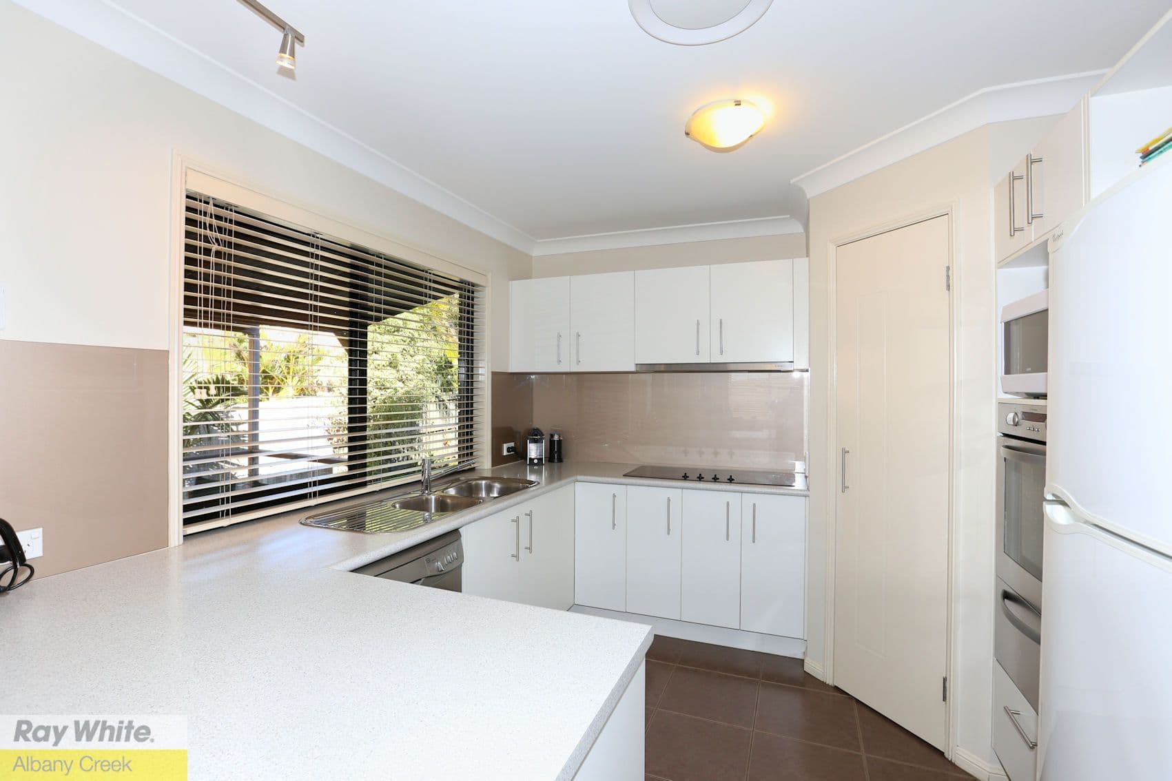 14 Lukla Court, WARNER QLD 4500, Warner - Thumbnail 6