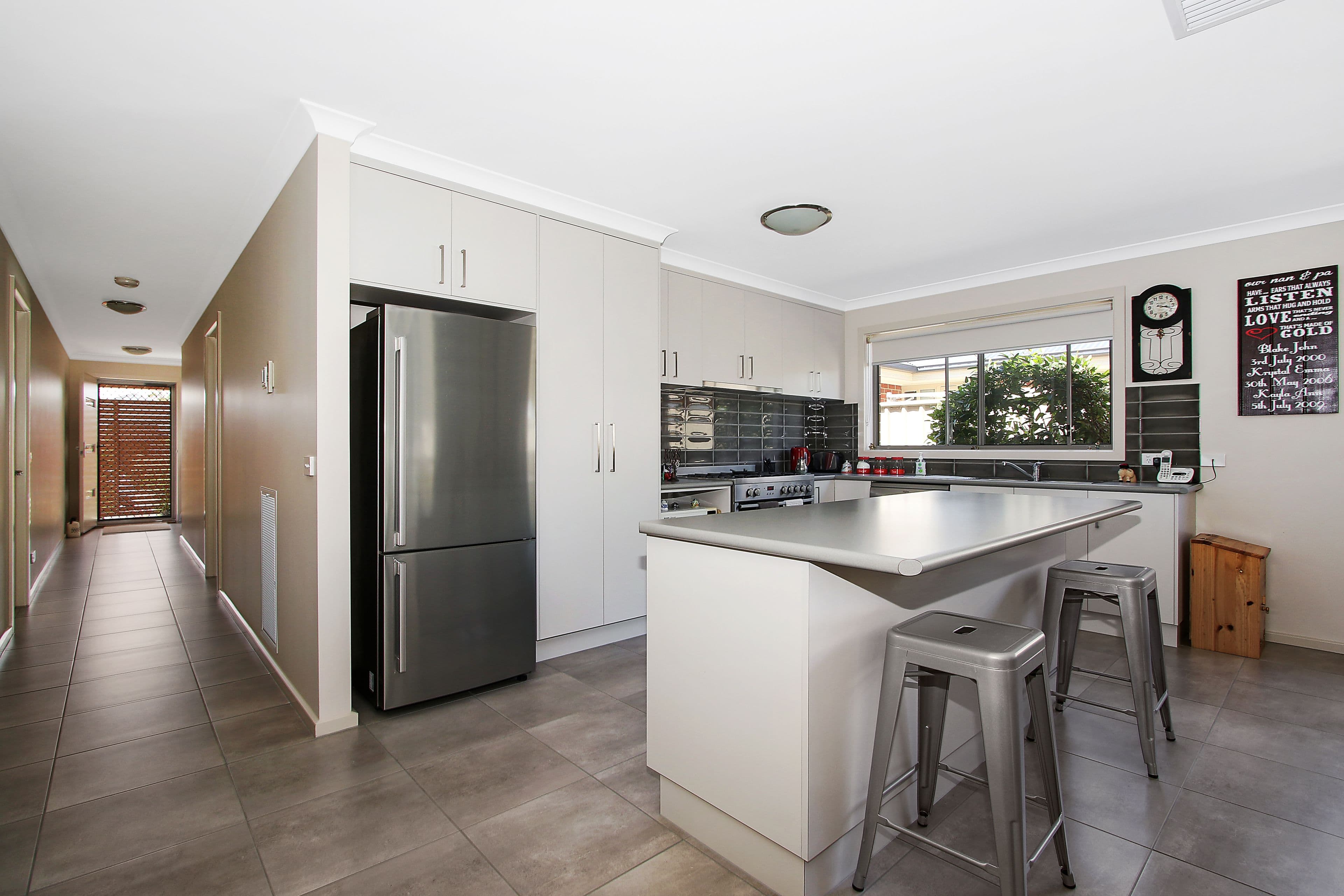 13 Hastings Way, West Wodonga VIC 3690, West Wodonga - Thumbnail 2