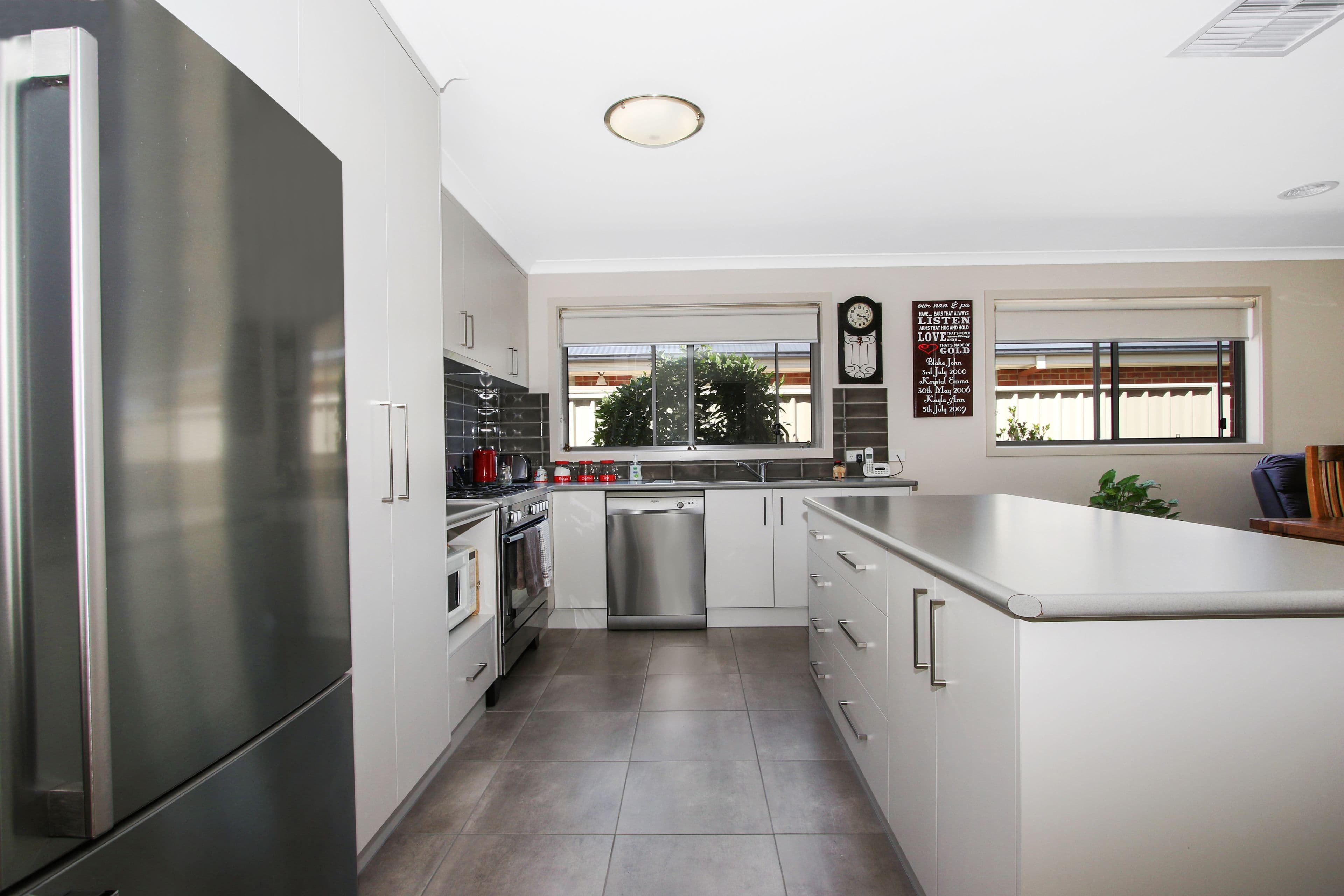 13 Hastings Way, West Wodonga VIC 3690, West Wodonga - Thumbnail 3