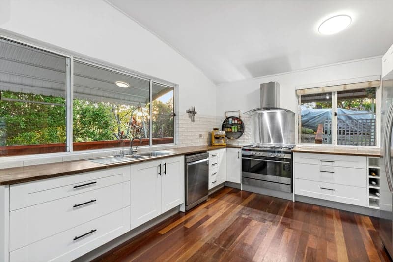 48 Tewantin Road, Cooroy - Thumbnail 2