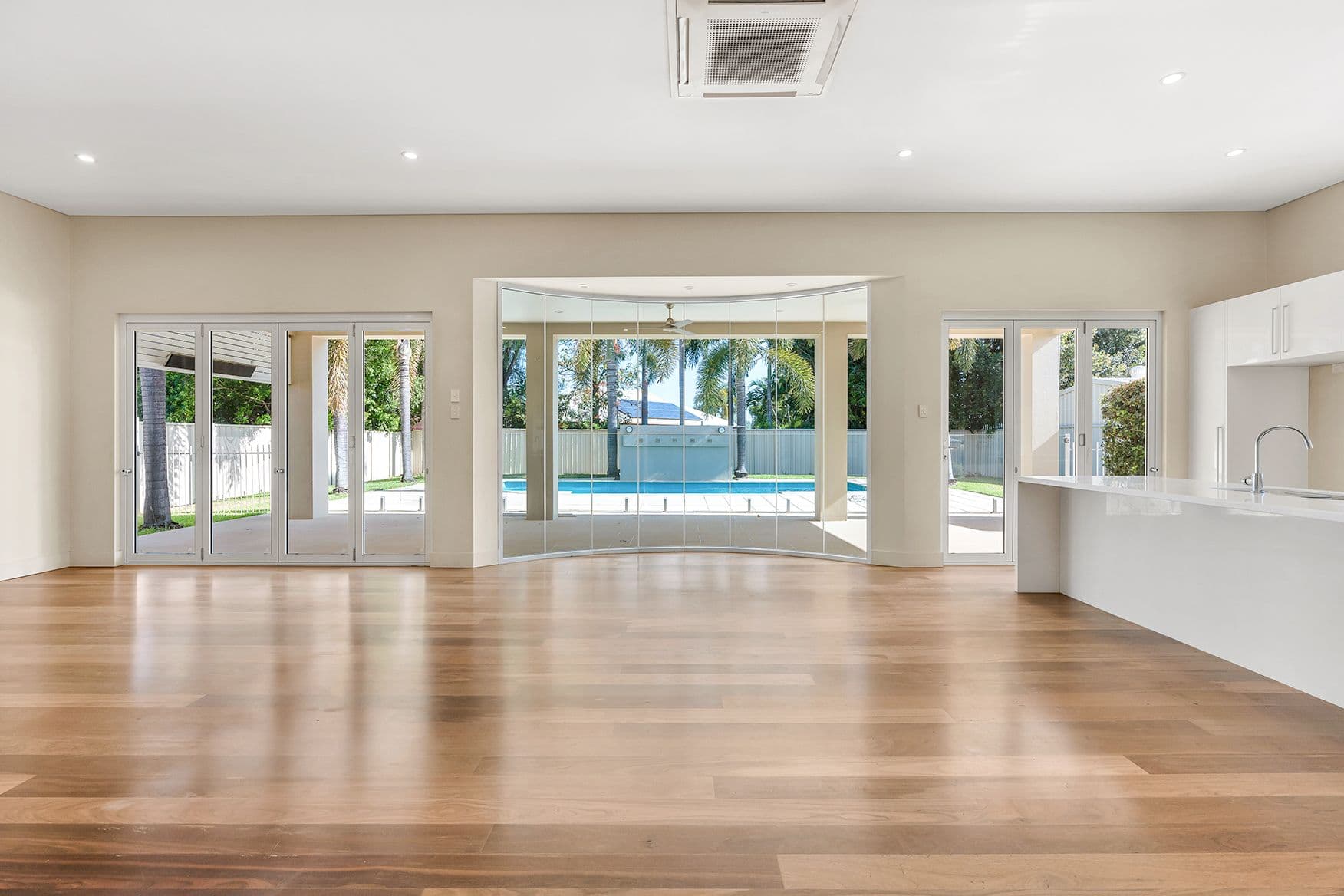 12 Carrington Place, Emerald QLD 4720, Emerald - Thumbnail 2