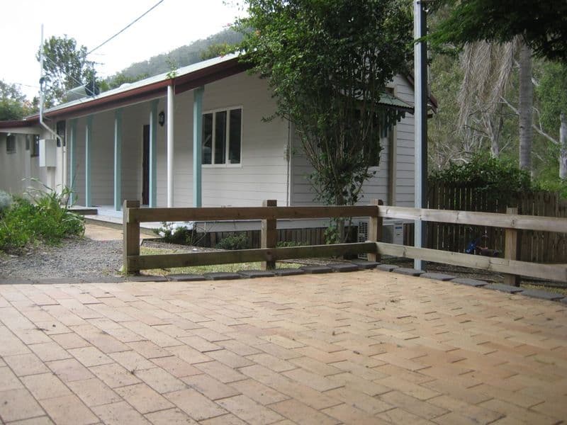 1 Gipps Street, SOMERSET DAM QLD 4312, Somerset Dam - Thumbnail 8